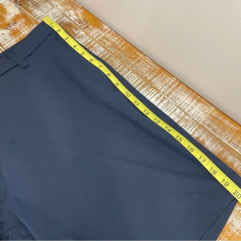 Lululemon Athletica ABC Classic-Fit Short 9